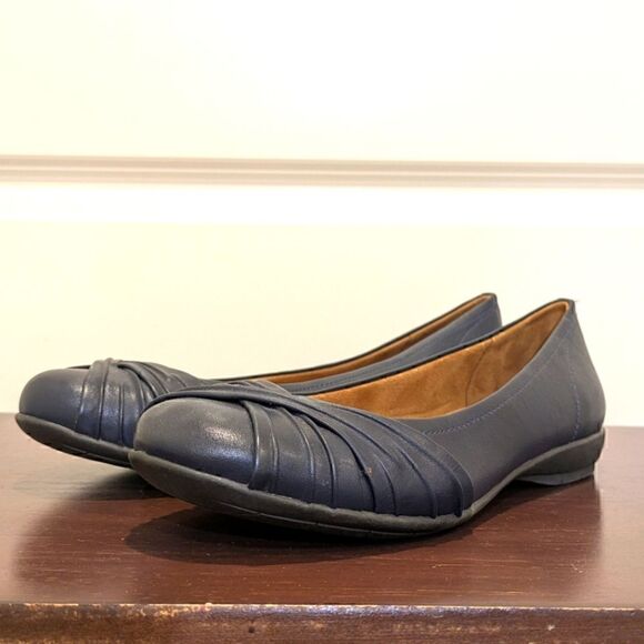 EUC Natural Soul 10M Navy Blue Faux Leather Ballet Flats - Picture 5 of 8